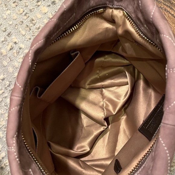 Suede!!!! Coach Gray embossed Coach hobo with lizard strap and chain - Picture 6 of 9